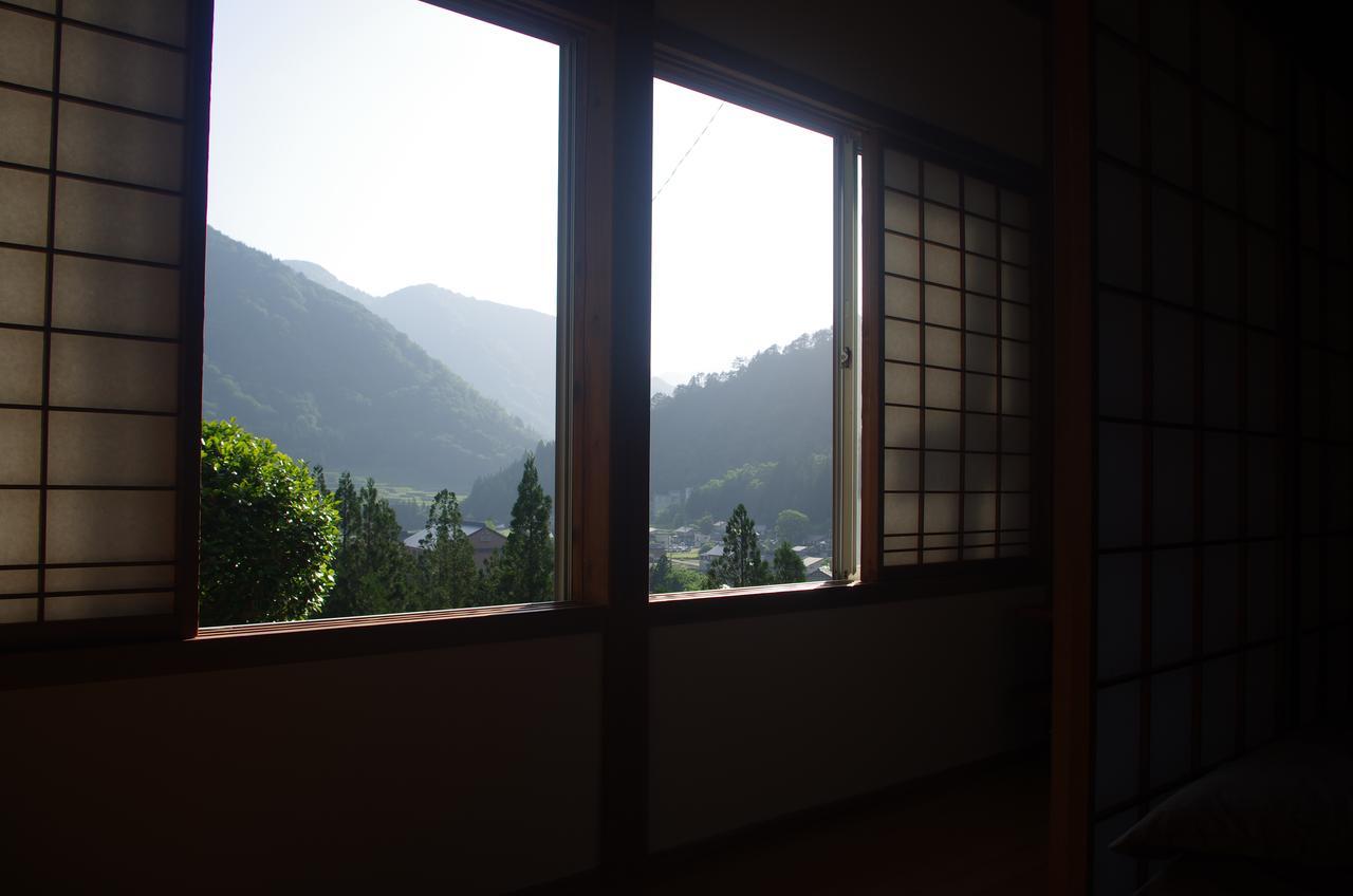 Guest House Takazuri-Kita Nanto Exterior photo