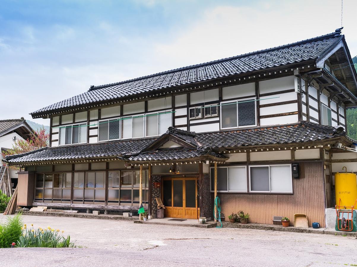 Guest House Takazuri-Kita Nanto Exterior photo